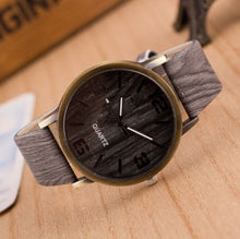 Load image into Gallery viewer, Round Wood Quartz
